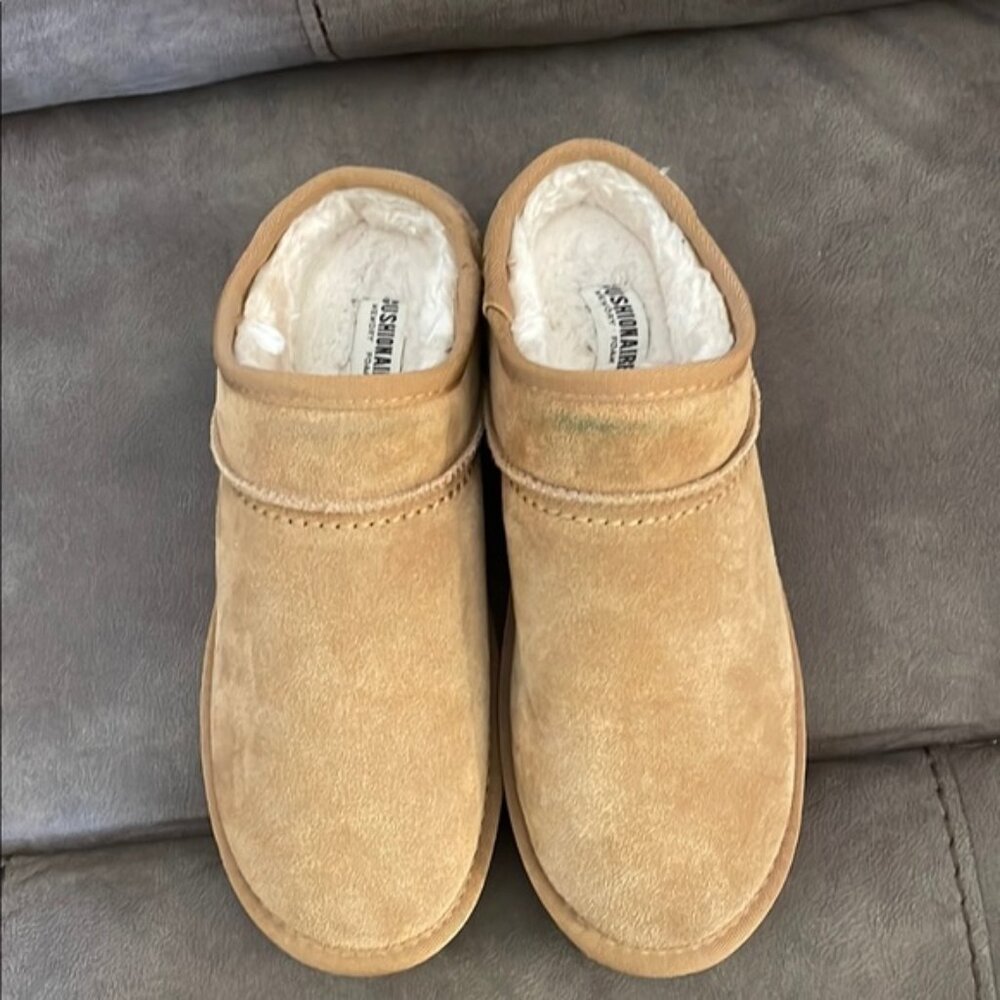 Skechers Tan Mules with Cozy Plush Lining